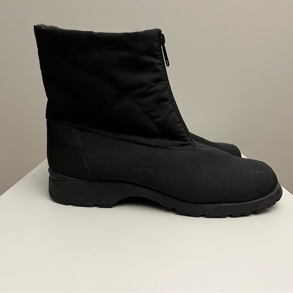 Canada Toe Warmers Womens Magic Black Ankle Boots Size 11 - Picture 2 of 9